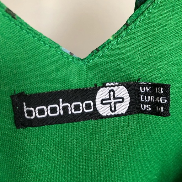 Boohoo plus dress size US14 - Picture 6 of 7